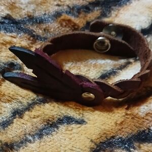 Child's leather bracelet
